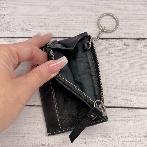 Coach Card Holder! - Picture 5 of 8